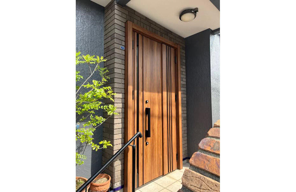  玄関ドアリフォーム