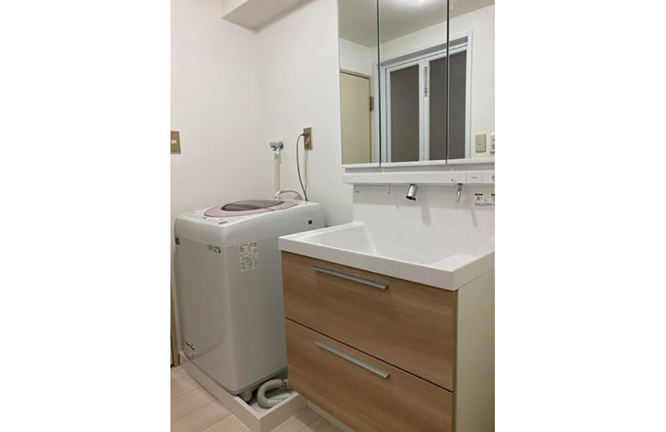 シンプルで清掃のしやすいお風呂に（浴室・洗面室・トイレリフォーム）