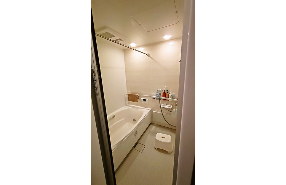  くつろぎの浴室へ