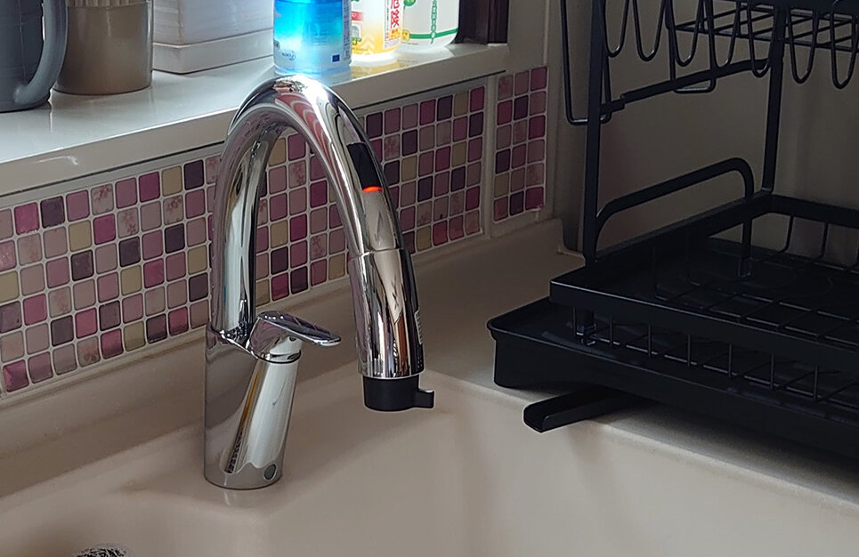 新しい玄関から心地よい毎日を(玄関・キッチン水栓・内窓リフォーム)